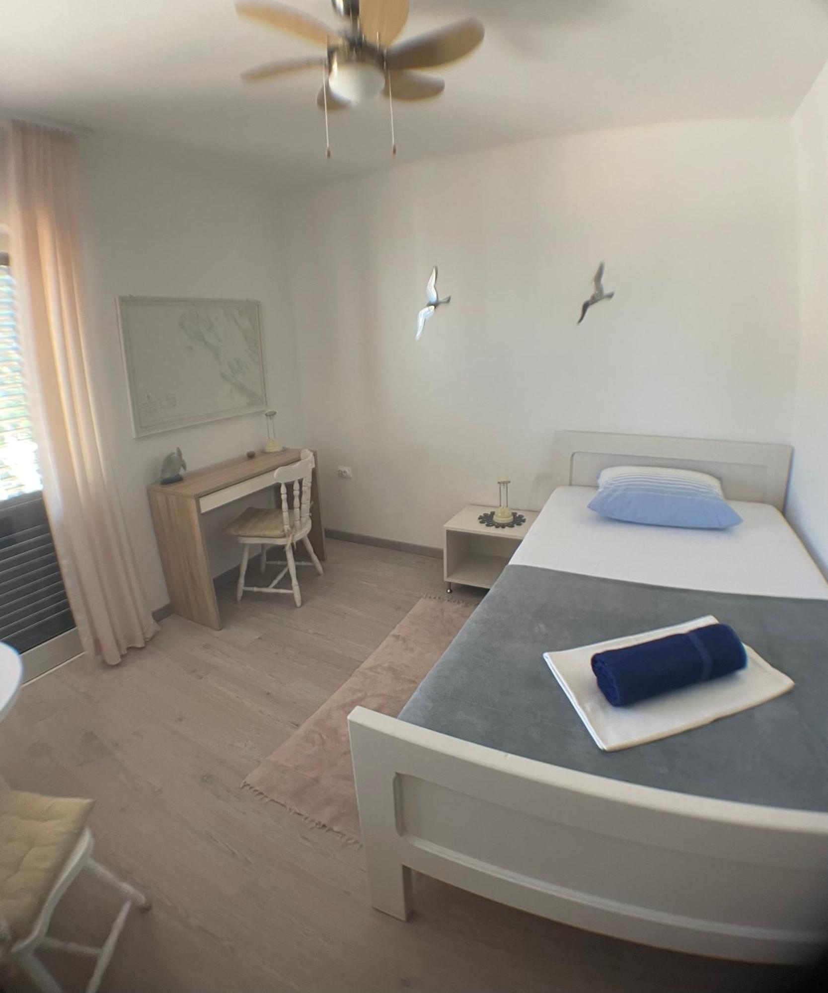 Baracuda Lägenhet Veli Lošinj Exteriör bild