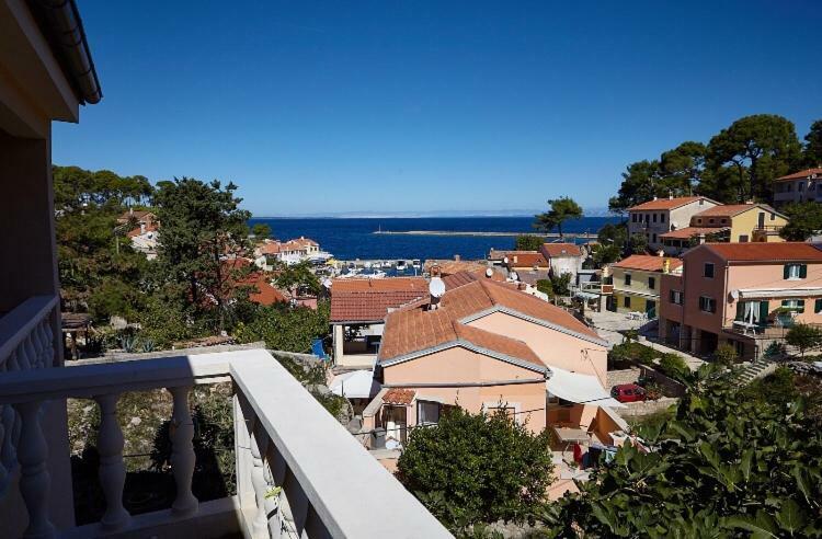 Baracuda Lägenhet Veli Lošinj Exteriör bild